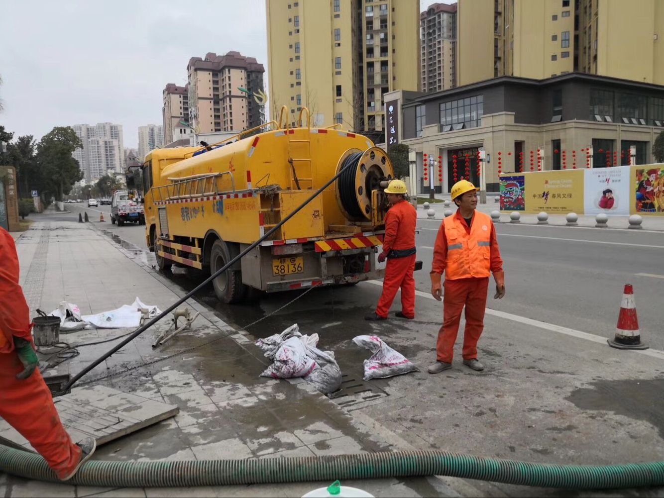 嫩江排污管道清淤-管道清洗